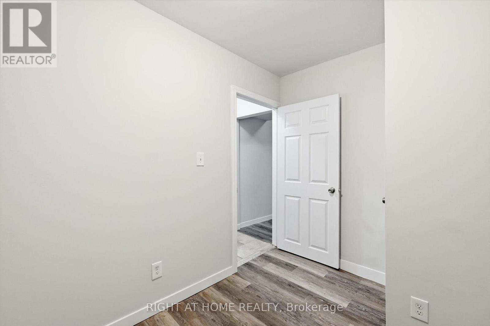 1 - 13 Westinghouse Avenue, Hamilton (Gibson), Ontario  L8L 6E4 - Photo 3 - X12850968