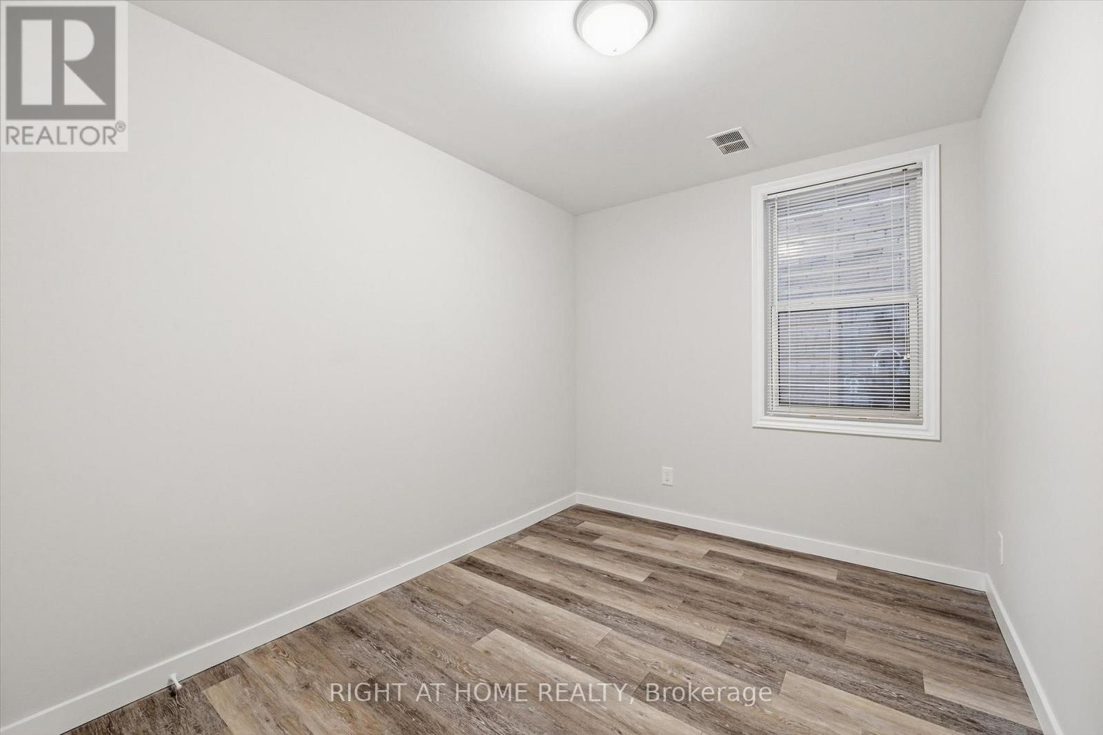 1 - 13 Westinghouse Avenue, Hamilton (Gibson), Ontario  L8L 6E4 - Photo 8 - X12850968