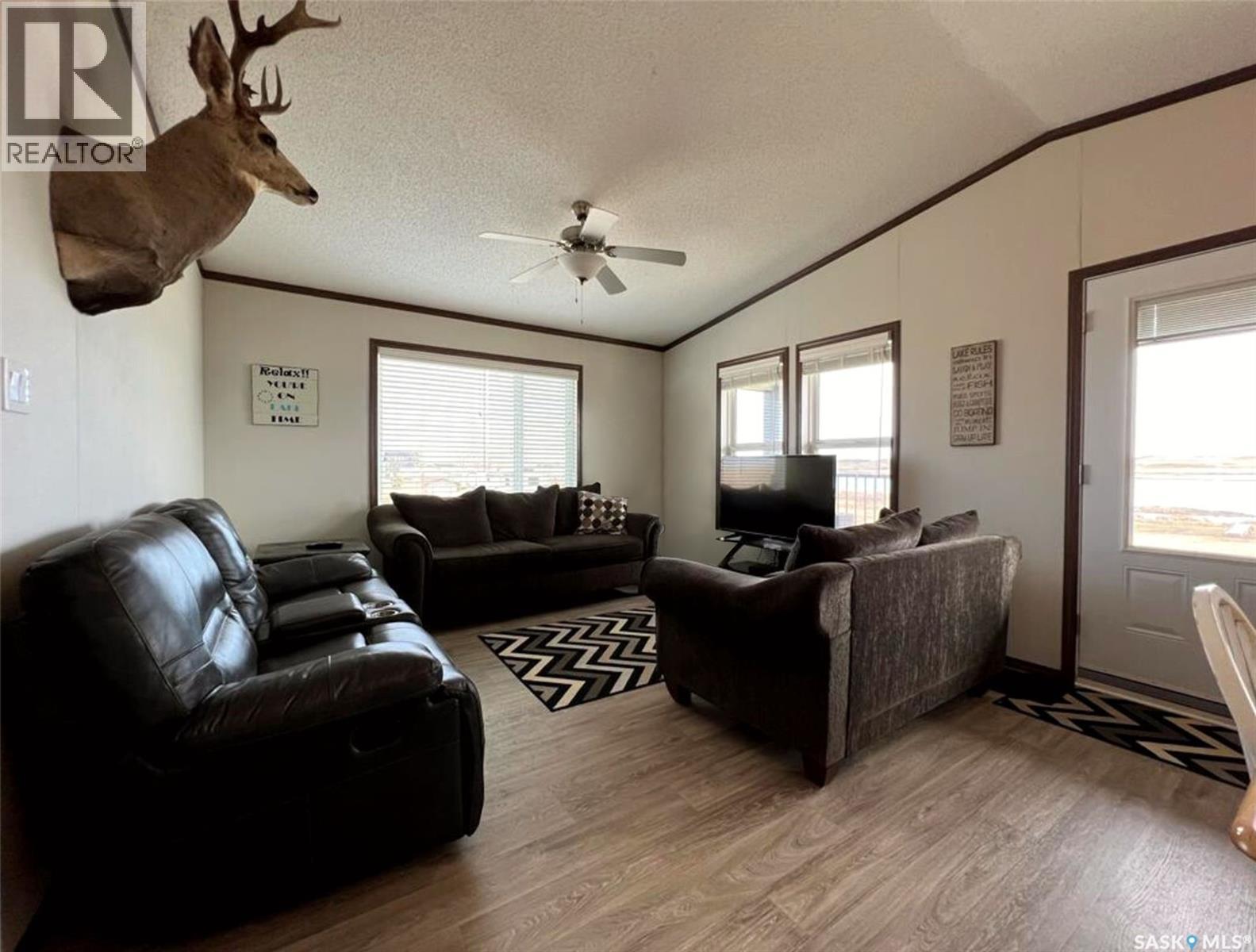 701 Pebble Drive, Webb Rm No. 138, Saskatchewan  S0N 2X0 - Photo 3 - SK029785