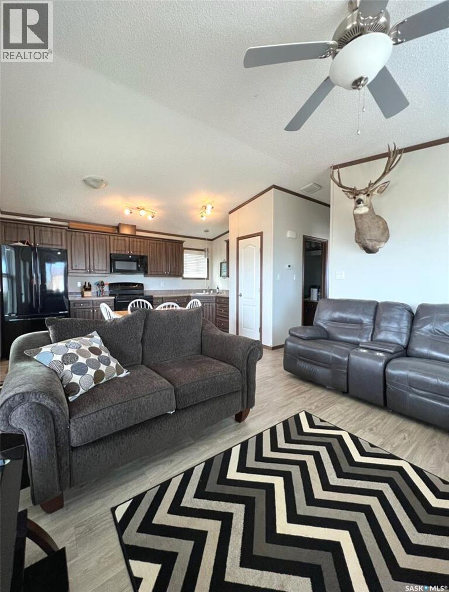 701 Pebble Drive, Webb Rm No. 138, Saskatchewan  S0N 2X0 - Photo 9 - SK029785