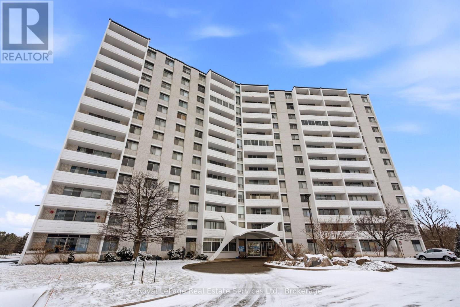 102 - 15 Towering Heights Boulevard, St. Catharines, Ontario  L2T 3G7 - Photo 1 - X12851128