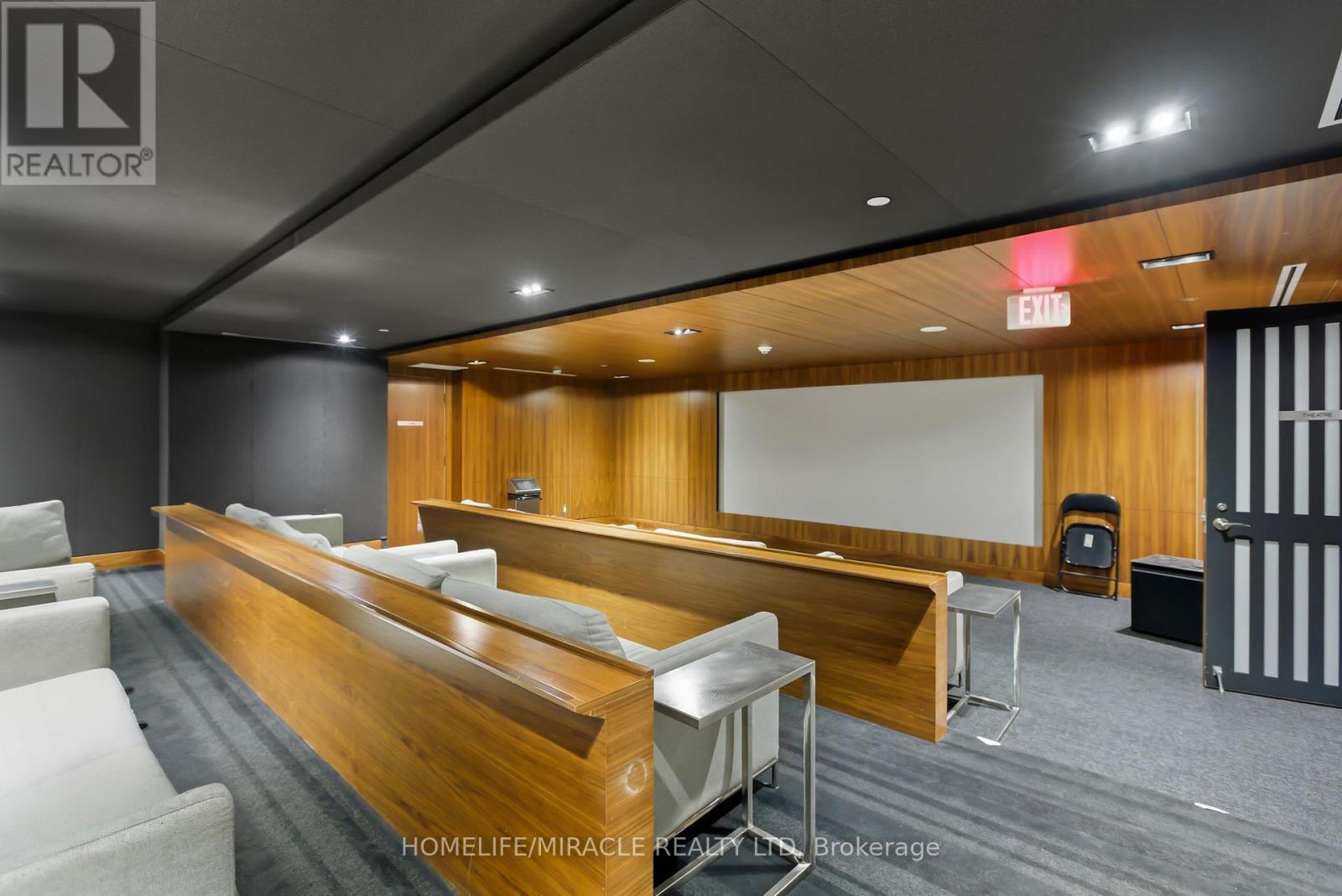 41 - 23 Valhalla Inn Road, Toronto, Ontario  M9B 0B3 - Photo 33 - W12849658