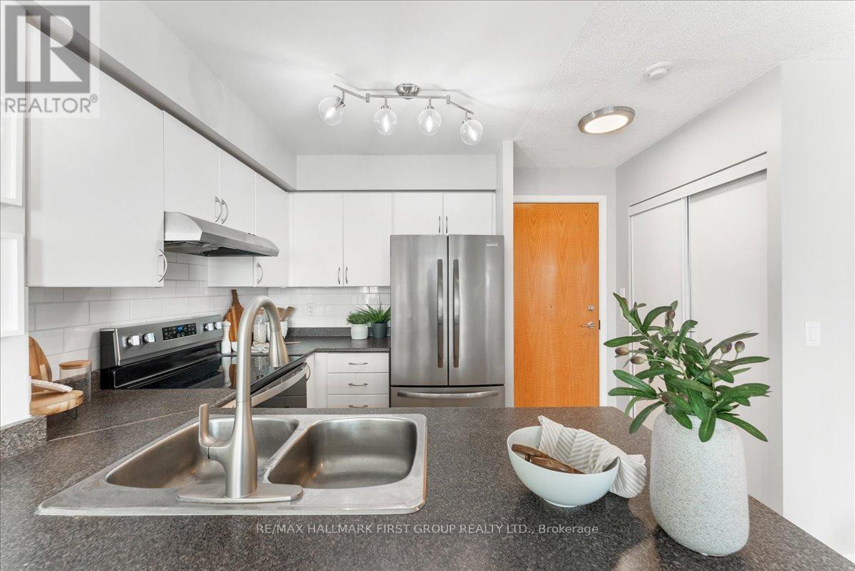 218 - 340 Watson Street W, Whitby, Ontario  L1N 9G1 - Photo 8 - E12851280