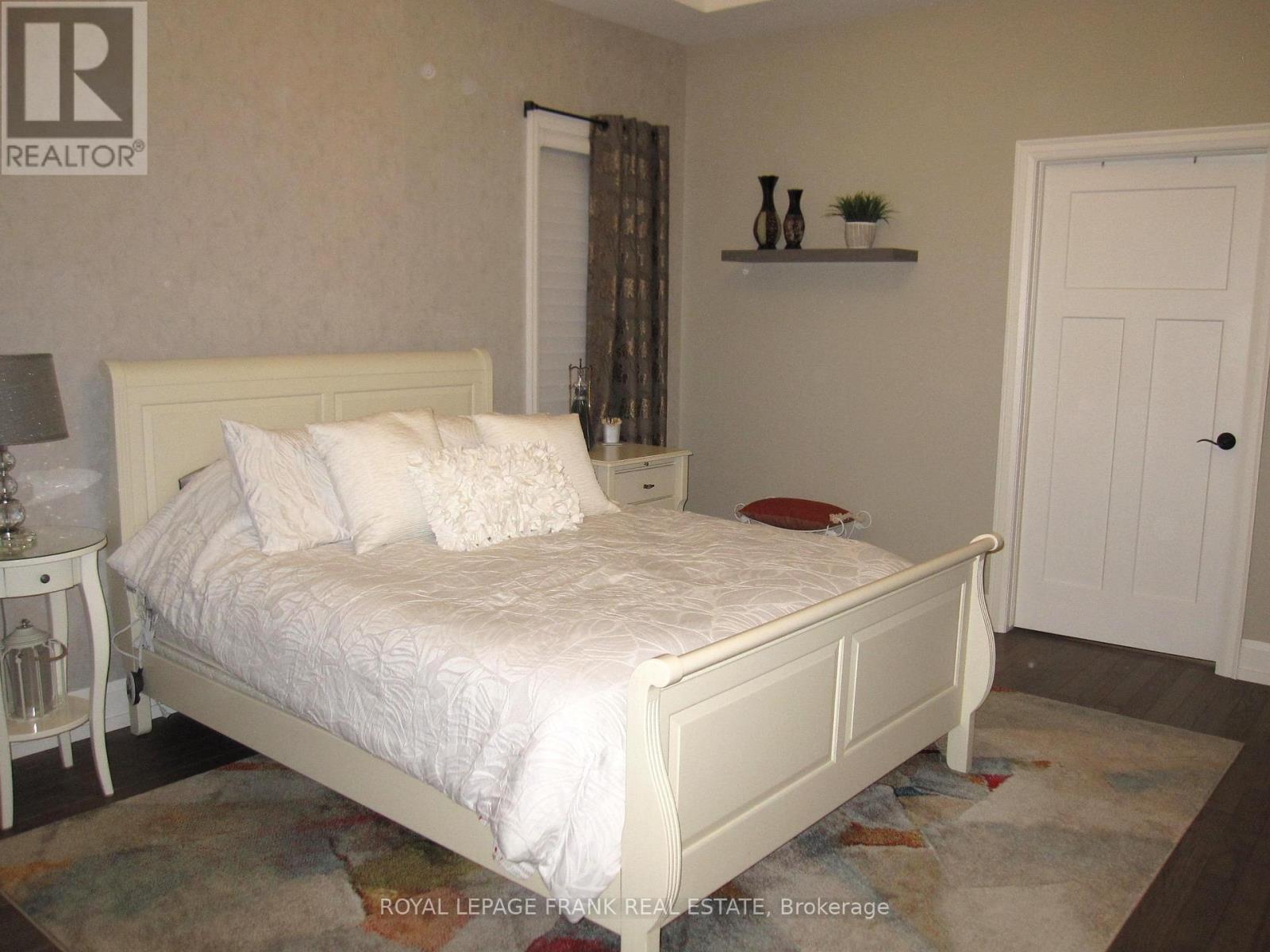 864 Burnham Street, Cobourg, Ontario  K9A 2X7 - Photo 10 - X12851216