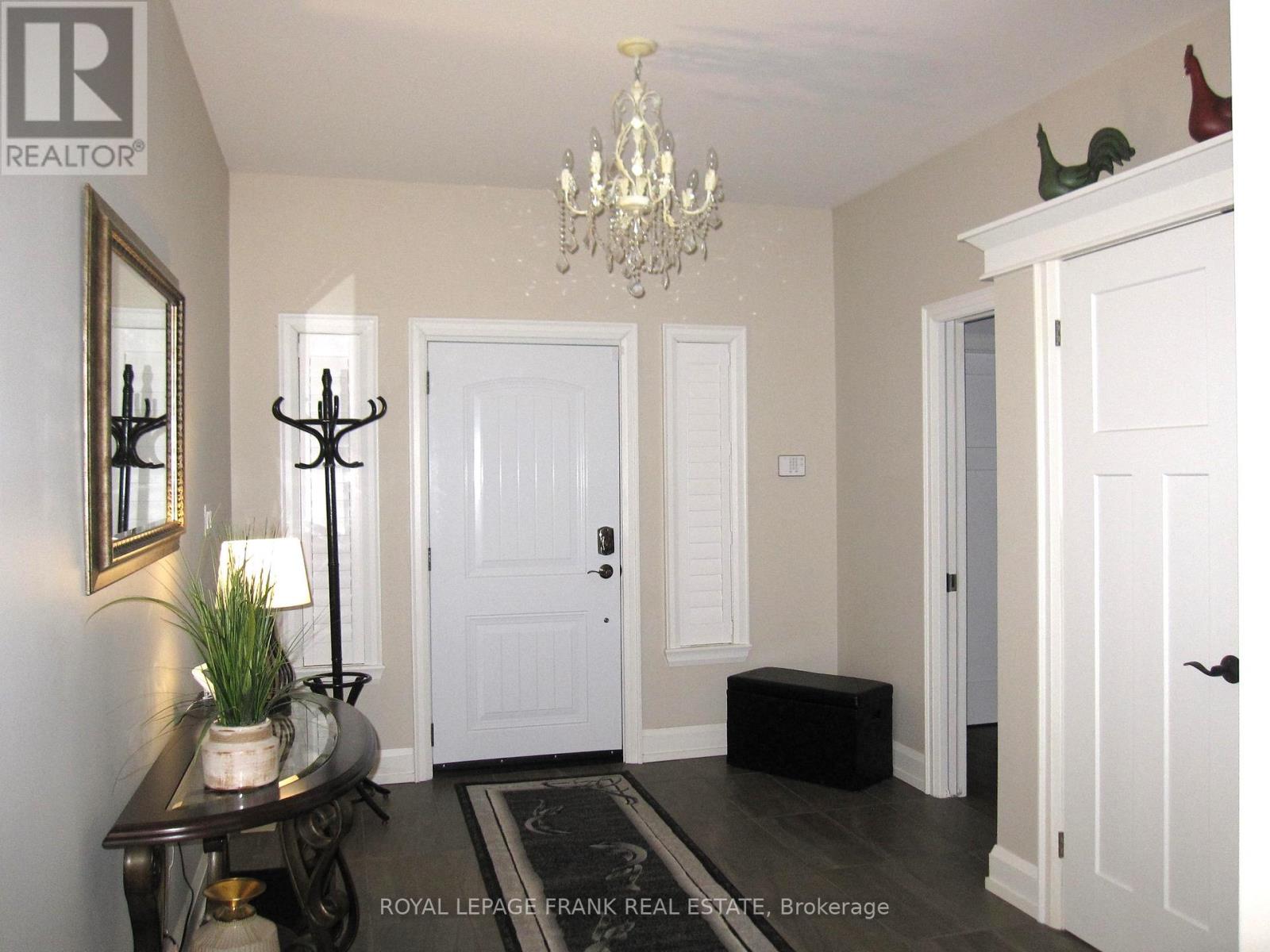 864 Burnham Street, Cobourg, Ontario  K9A 2X7 - Photo 3 - X12851216