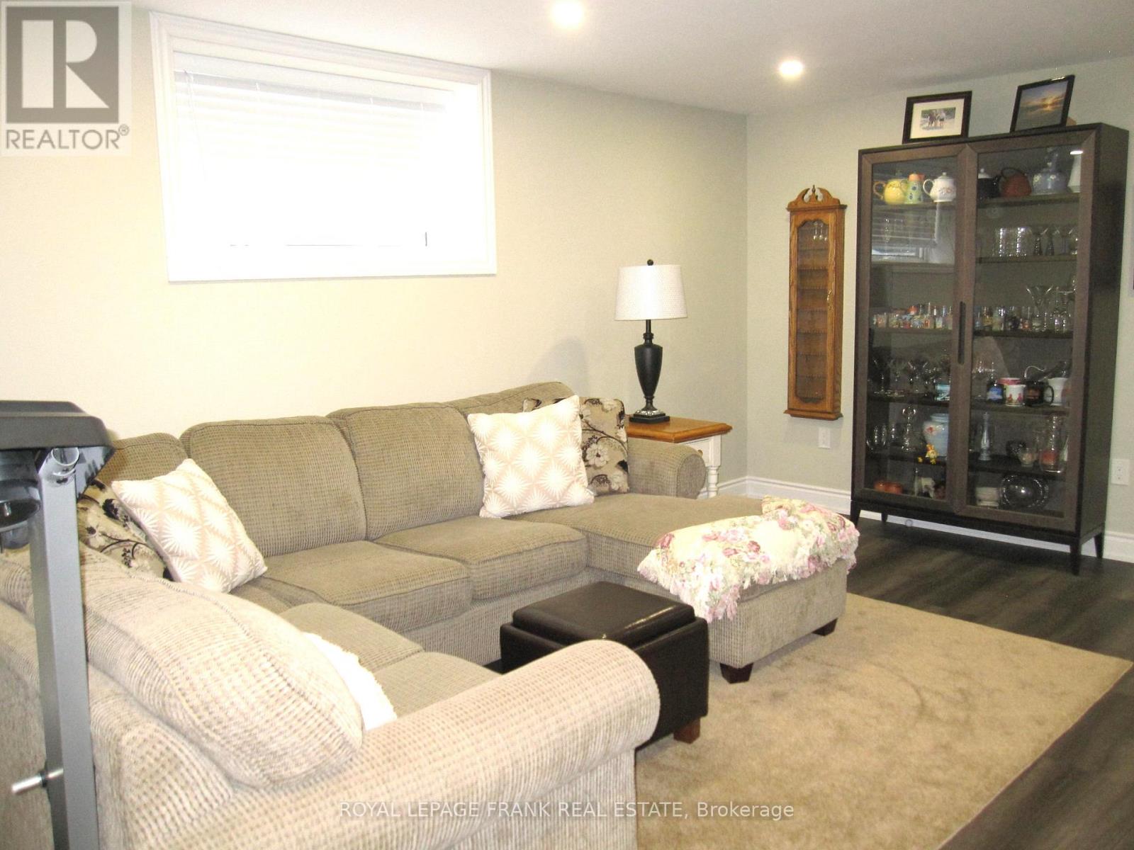 864 Burnham Street, Cobourg, Ontario  K9A 2X7 - Photo 35 - X12851216