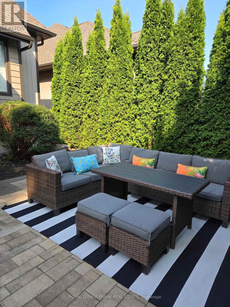 864 Burnham Street, Cobourg, Ontario  K9A 2X7 - Photo 42 - X12851216