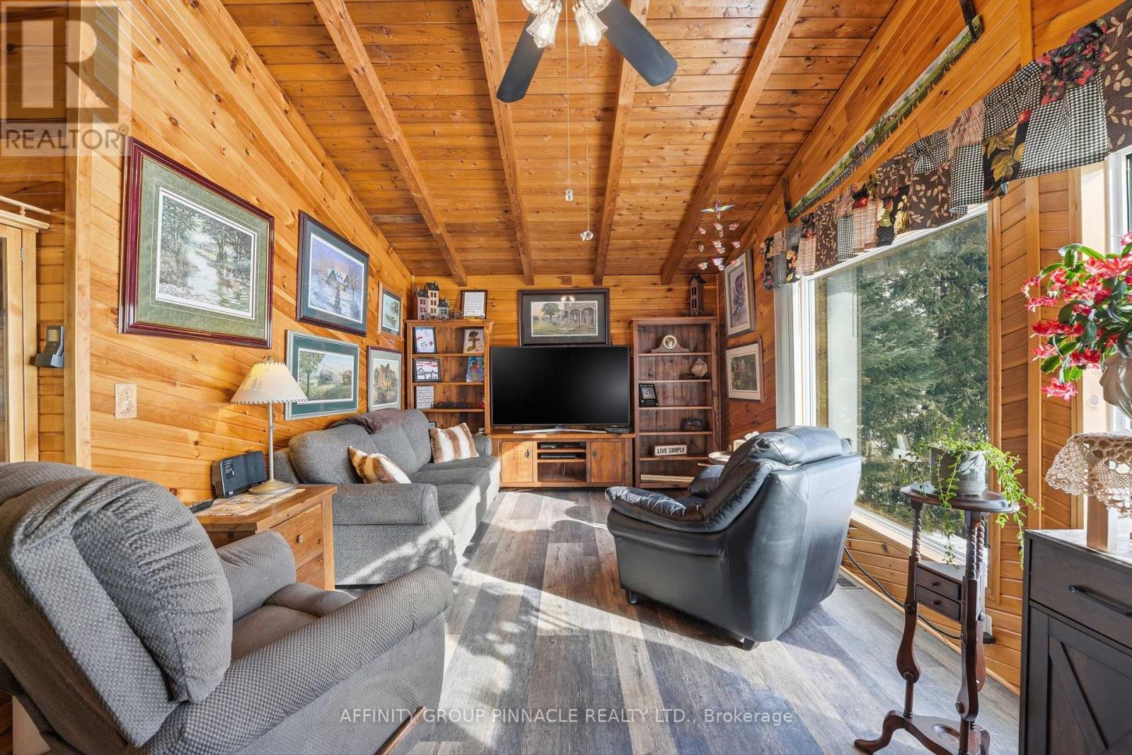 1150 Moore Lake Estates Road, Minden Hills (Lutterworth), Ontario  K0M 2L1 - Photo 14 - X12851316