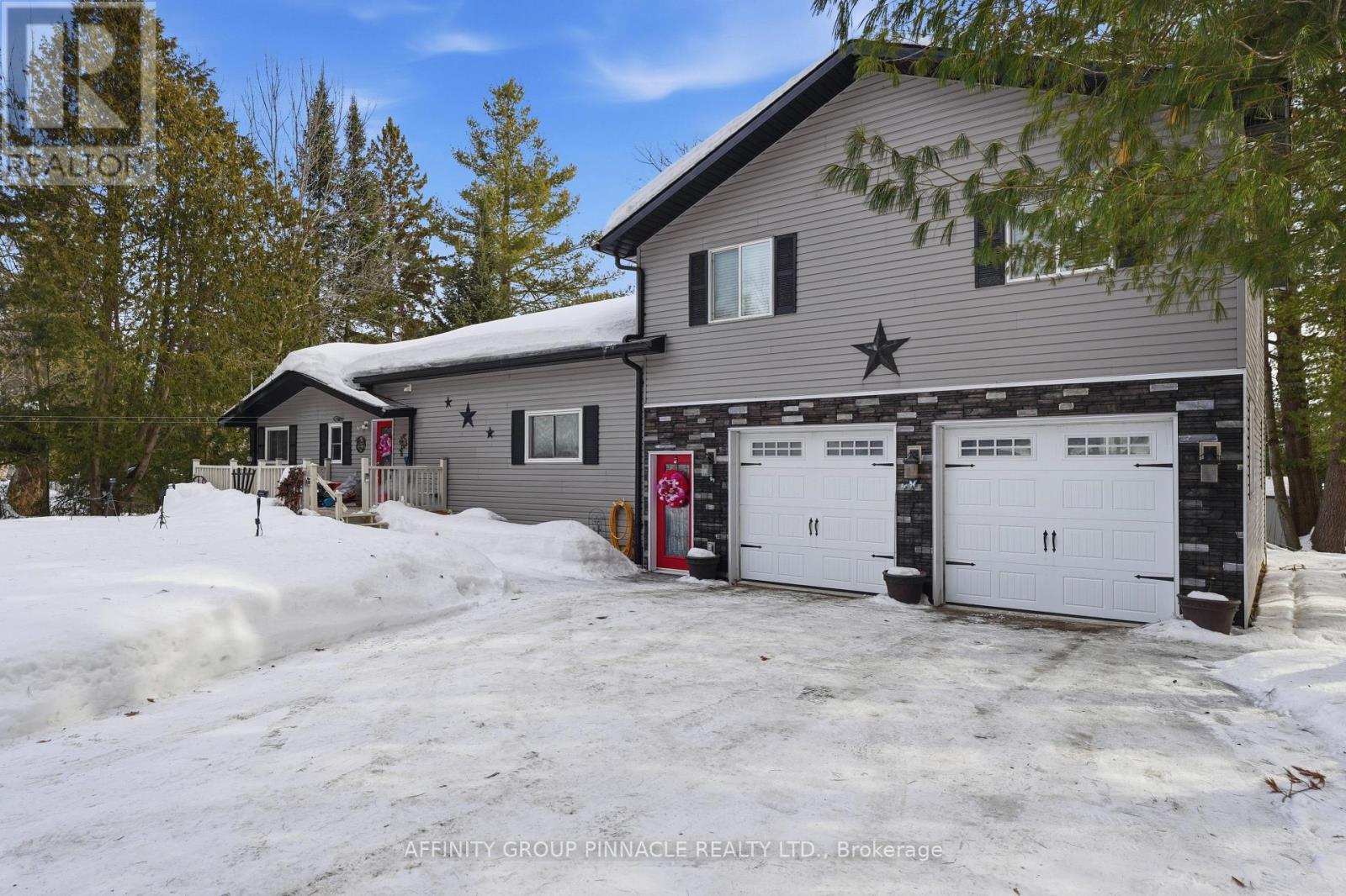 1150 Moore Lake Estates Road, Minden Hills (Lutterworth), Ontario  K0M 2L1 - Photo 4 - X12851316