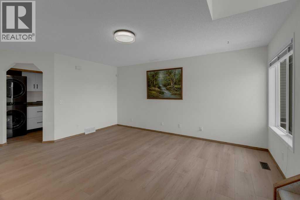 9473 Hidden Valley Drive Nw, Calgary, Alberta  T3A 5S9 - Photo 11 - A2288374