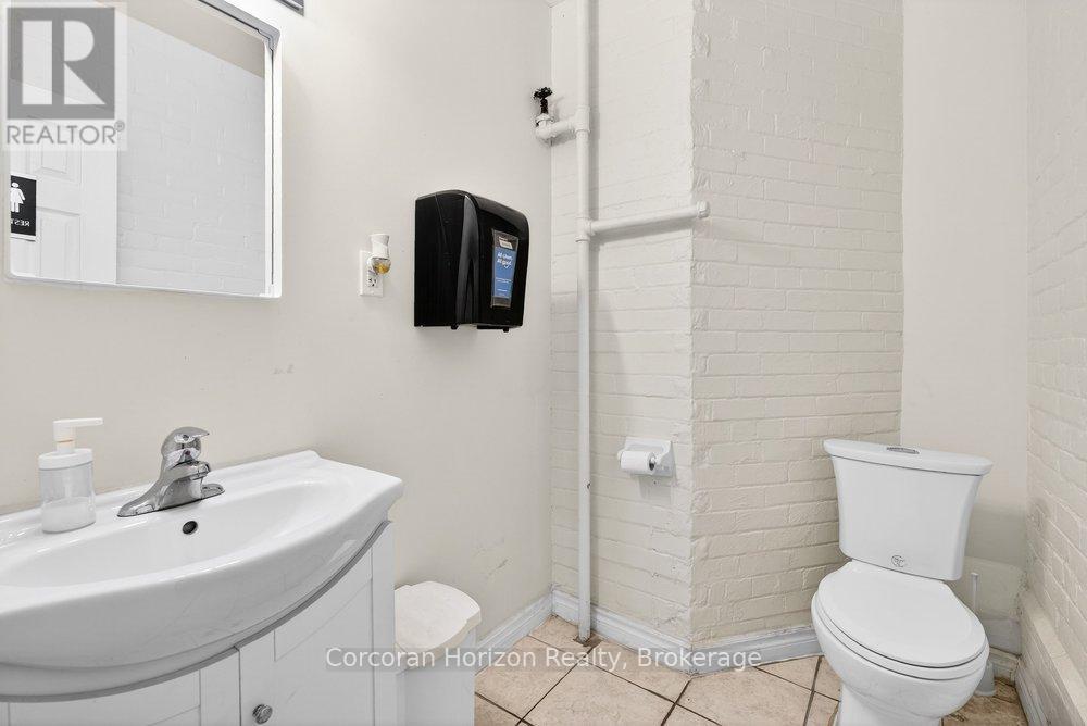 339 Barton Street E, Hamilton, Ontario  L8L 5L2 - Photo 13 - X12851236