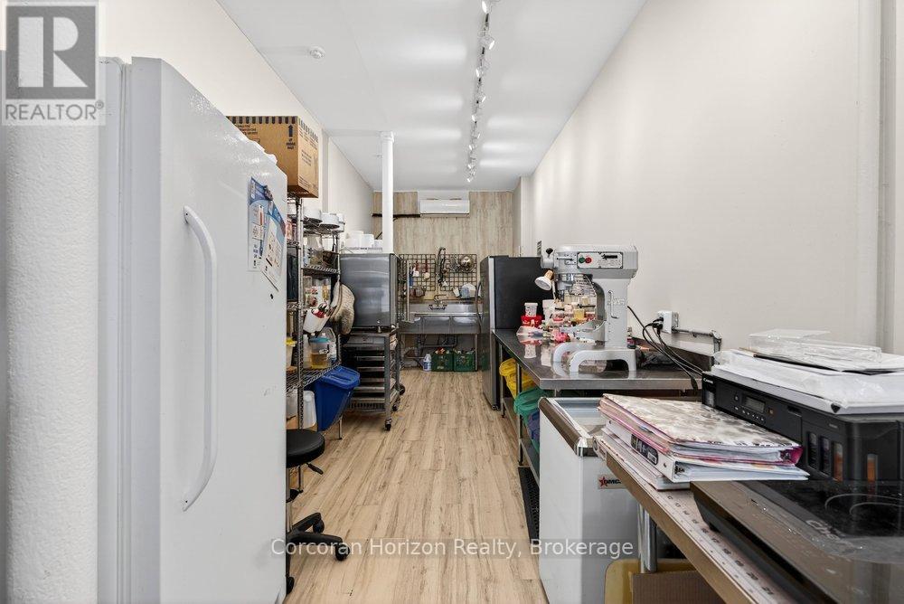 339 Barton Street E, Hamilton, Ontario  L8L 5L2 - Photo 6 - X12851236