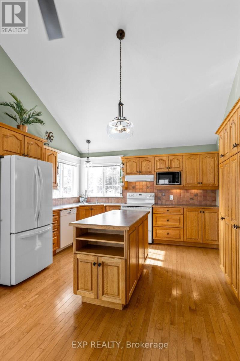 1180 Kilmaurs Side Road, Ottawa, Ontario  K0A 3M0 - Photo 13 - X12851096