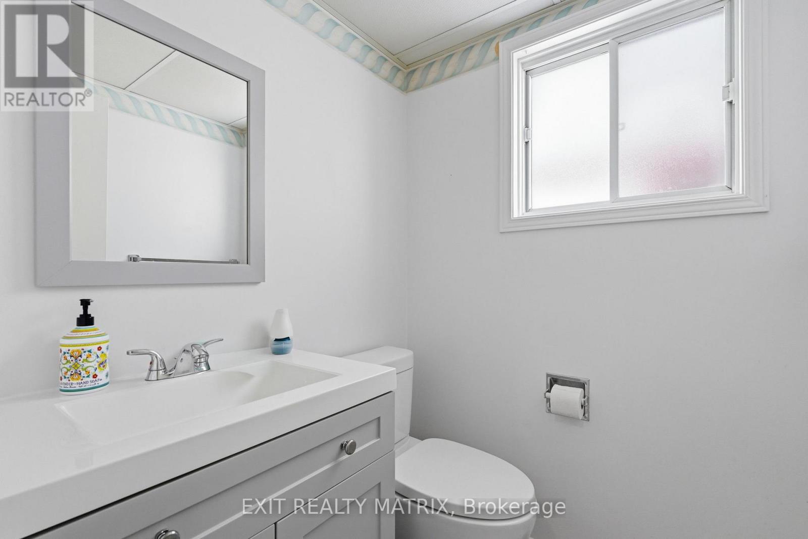 57 Rosegarden Crescent, Ottawa, Ontario  K1T 3A9 - Photo 16 - X12851232