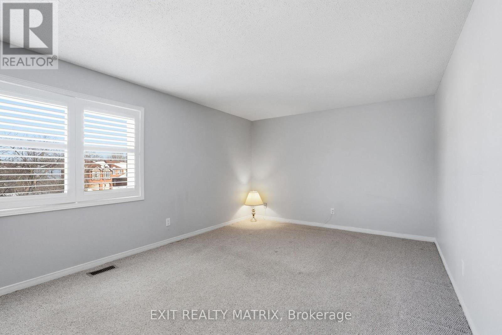 57 Rosegarden Crescent, Ottawa, Ontario  K1T 3A9 - Photo 19 - X12851232