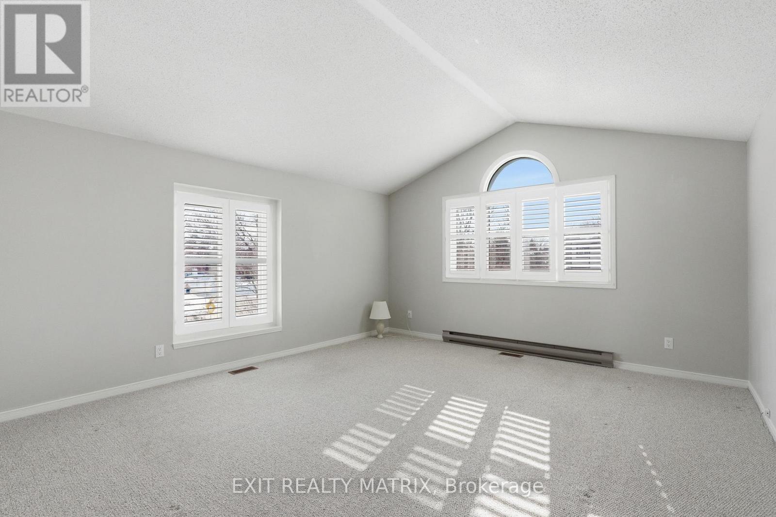 57 Rosegarden Crescent, Ottawa, Ontario  K1T 3A9 - Photo 24 - X12851232