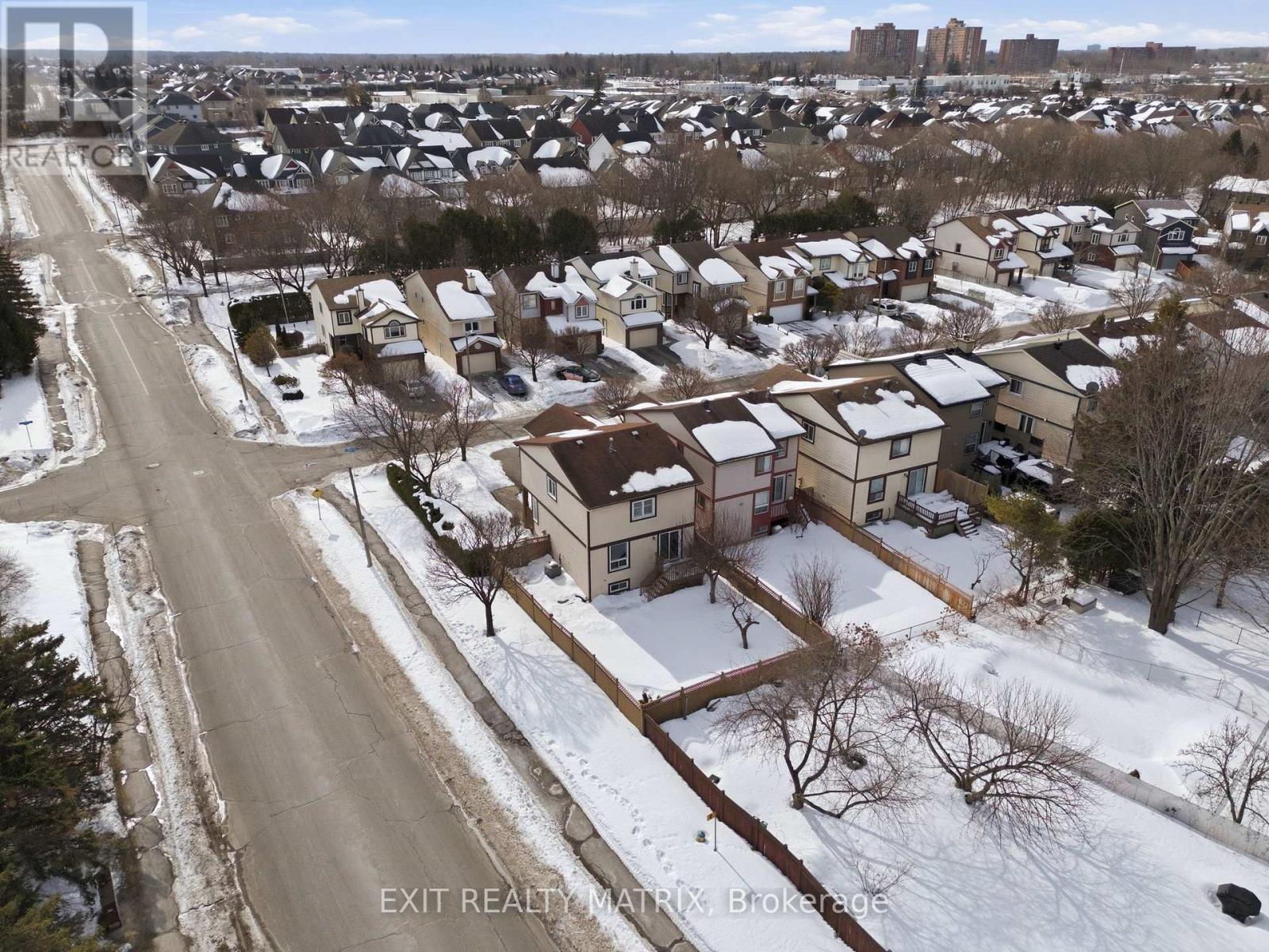 57 Rosegarden Crescent, Ottawa, Ontario  K1T 3A9 - Photo 34 - X12851232