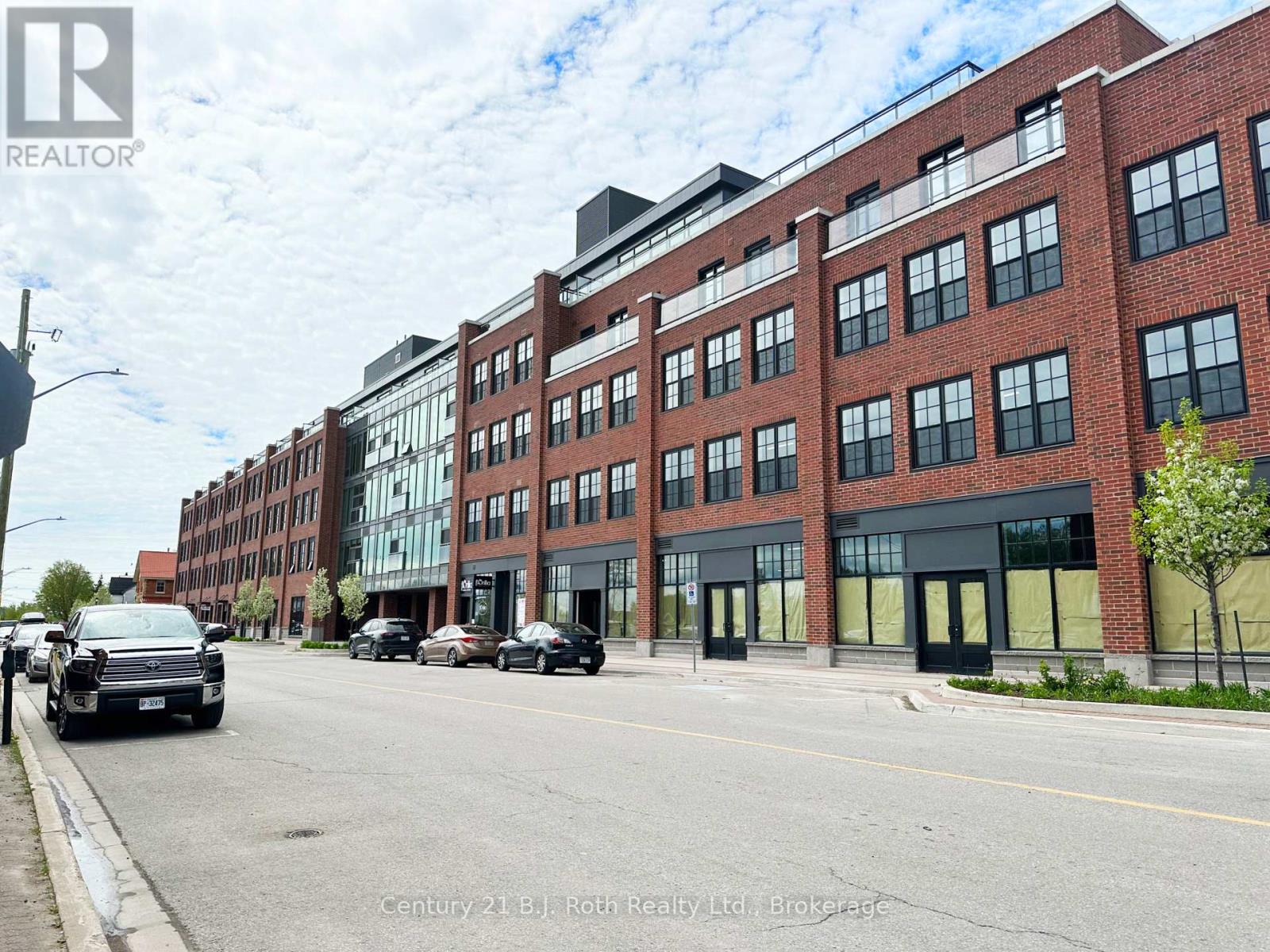 216 - 21 MATCHEDASH STREET S, Orillia, Ontario