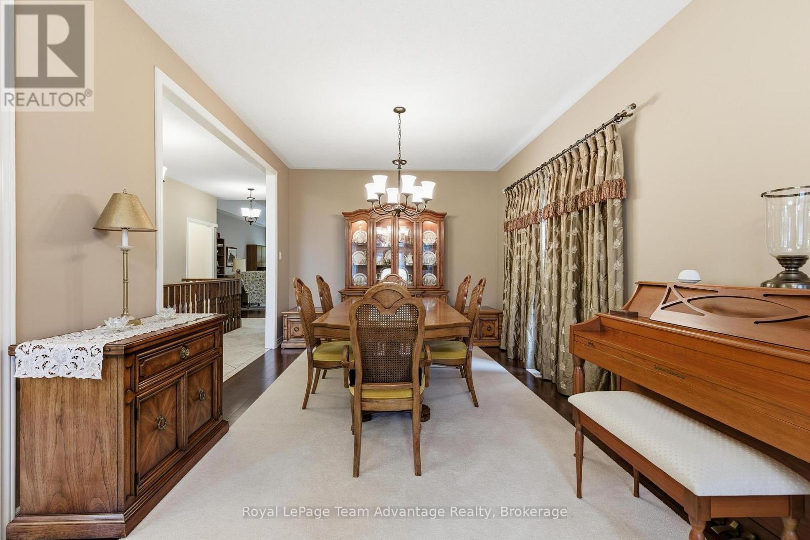 17 Borland Crescent, Caledon, Ontario  L7C 3M4 - Photo 6 - W12845980