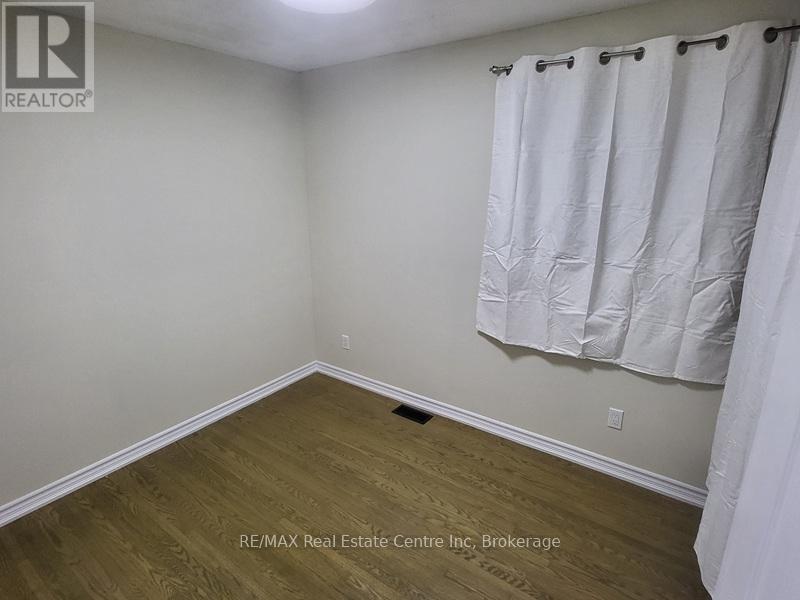 7 Sanderson Drive, Guelph, Ontario  N1H 6T7 - Photo 19 - X12851228