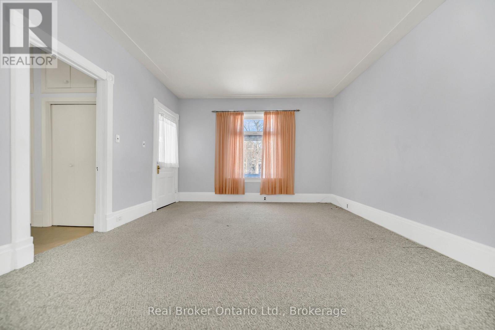 141 Samuel Street, Kitchener, Ontario  N2H 1P9 - Photo 13 - X12851240