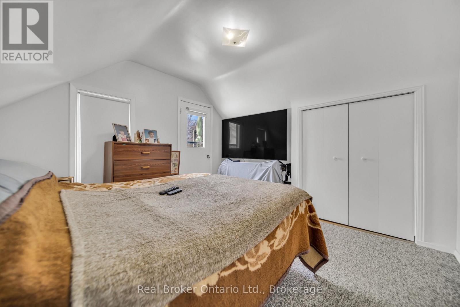 141 Samuel Street, Kitchener, Ontario  N2H 1P9 - Photo 32 - X12851240