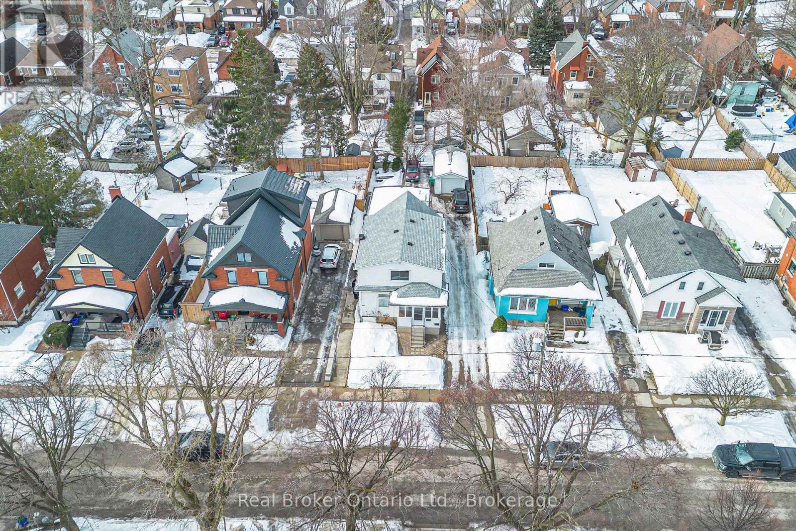 141 Samuel Street, Kitchener, Ontario  N2H 1P9 - Photo 3 - X12851240