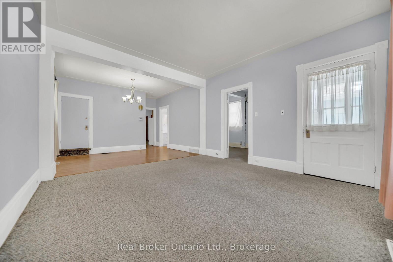 141 Samuel Street, Kitchener, Ontario  N2H 1P9 - Photo 12 - X12851240