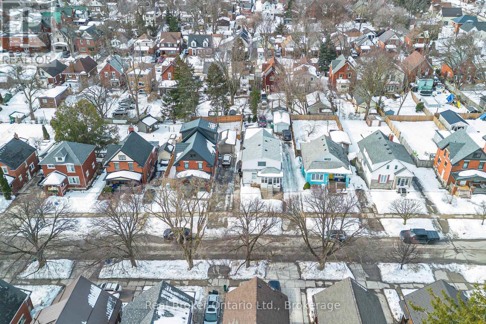 141 Samuel Street, Kitchener, Ontario  N2H 1P9 - Photo 2 - X12851240