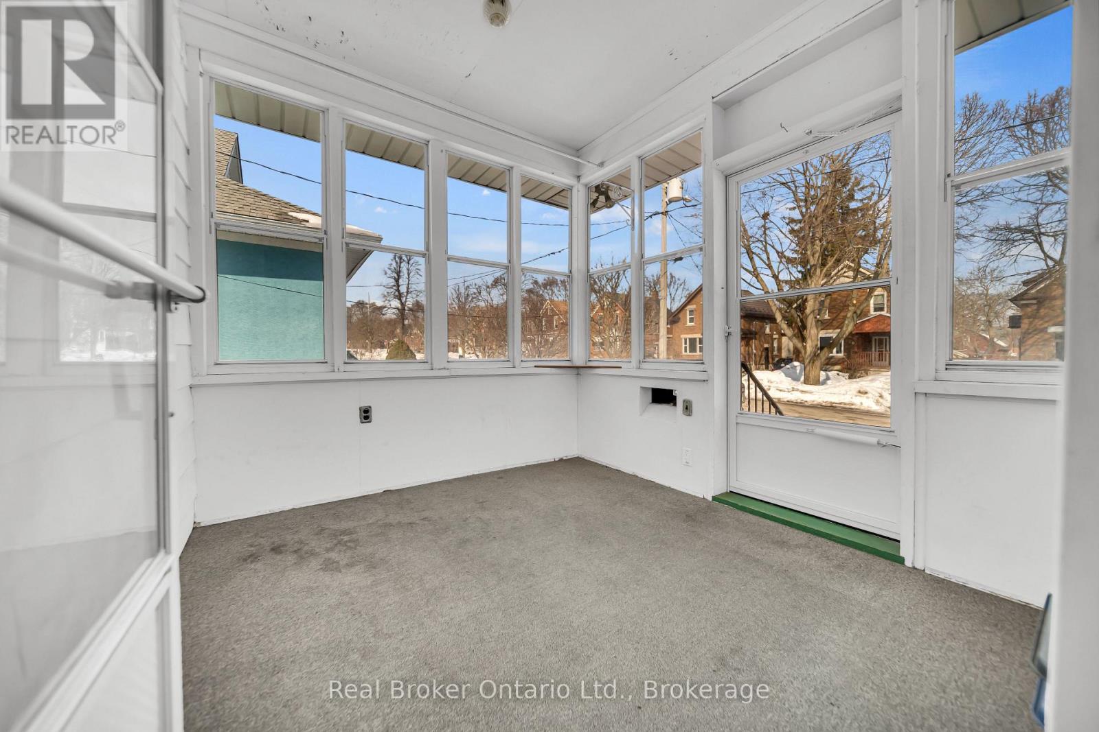 141 Samuel Street, Kitchener, Ontario  N2H 1P9 - Photo 9 - X12851240