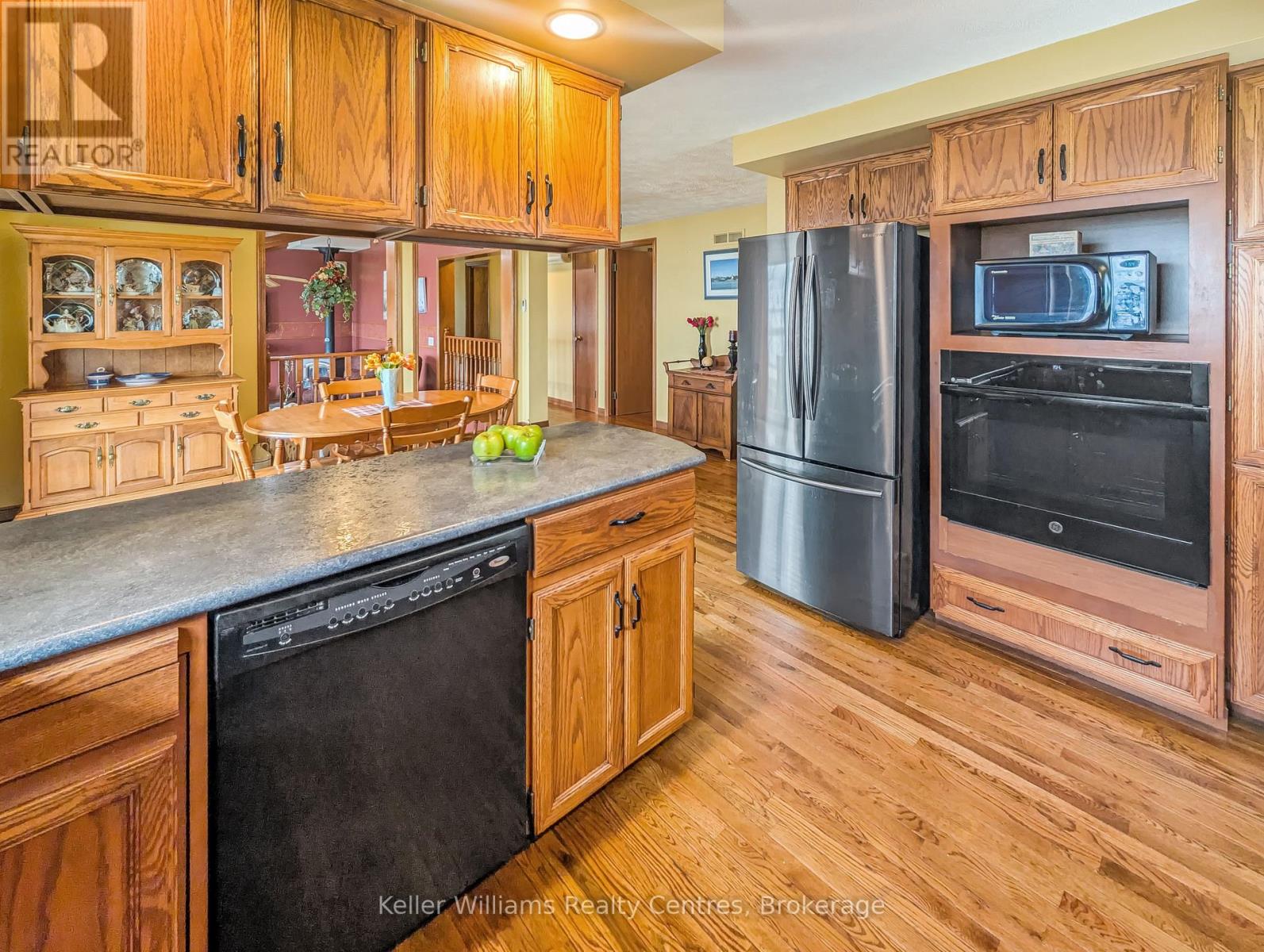 11 Mallory Beach Road, South Bruce Peninsula, Ontario  N0H 2T0 - Photo 31 - X12835420