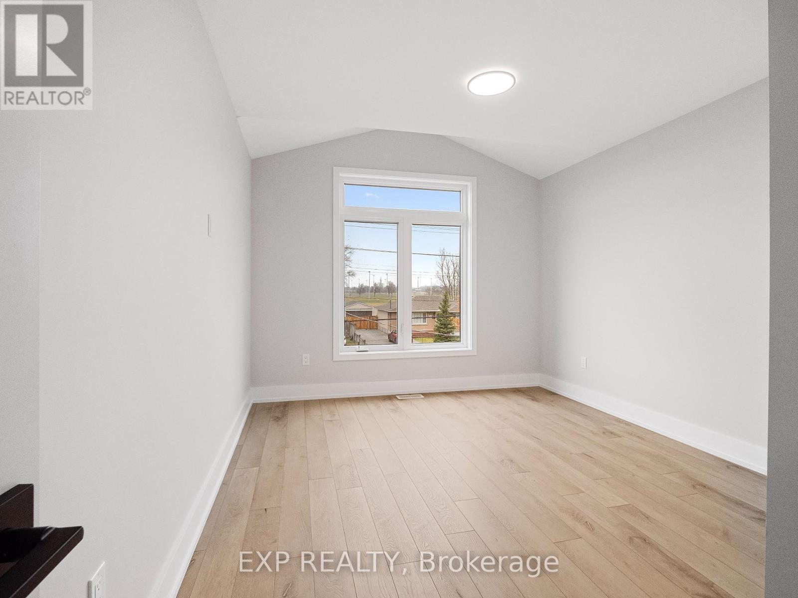 1142 Ontario Road, Welland (Lincoln/crowland), Ontario  L3B 5E7 - Photo 21 - X12851122