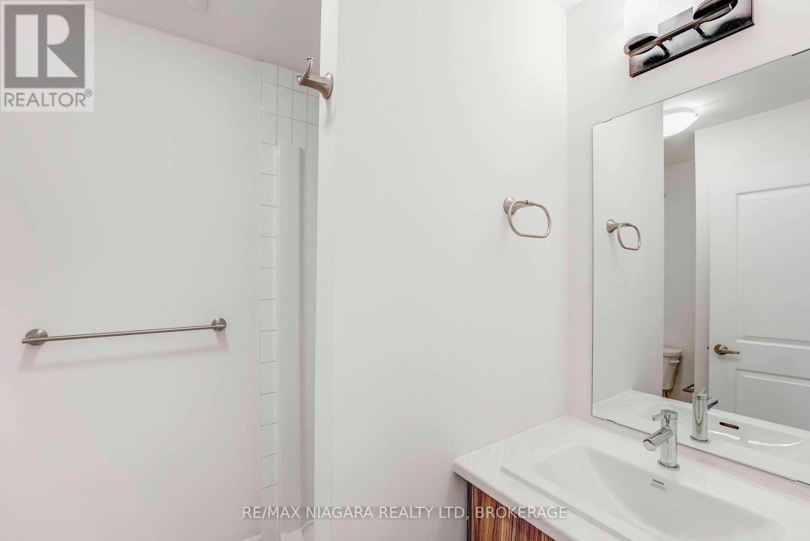 57 - 5672 Dorchester Road, Niagara Falls, Ontario  L2G 3Y8 - Photo 20 - X12851176