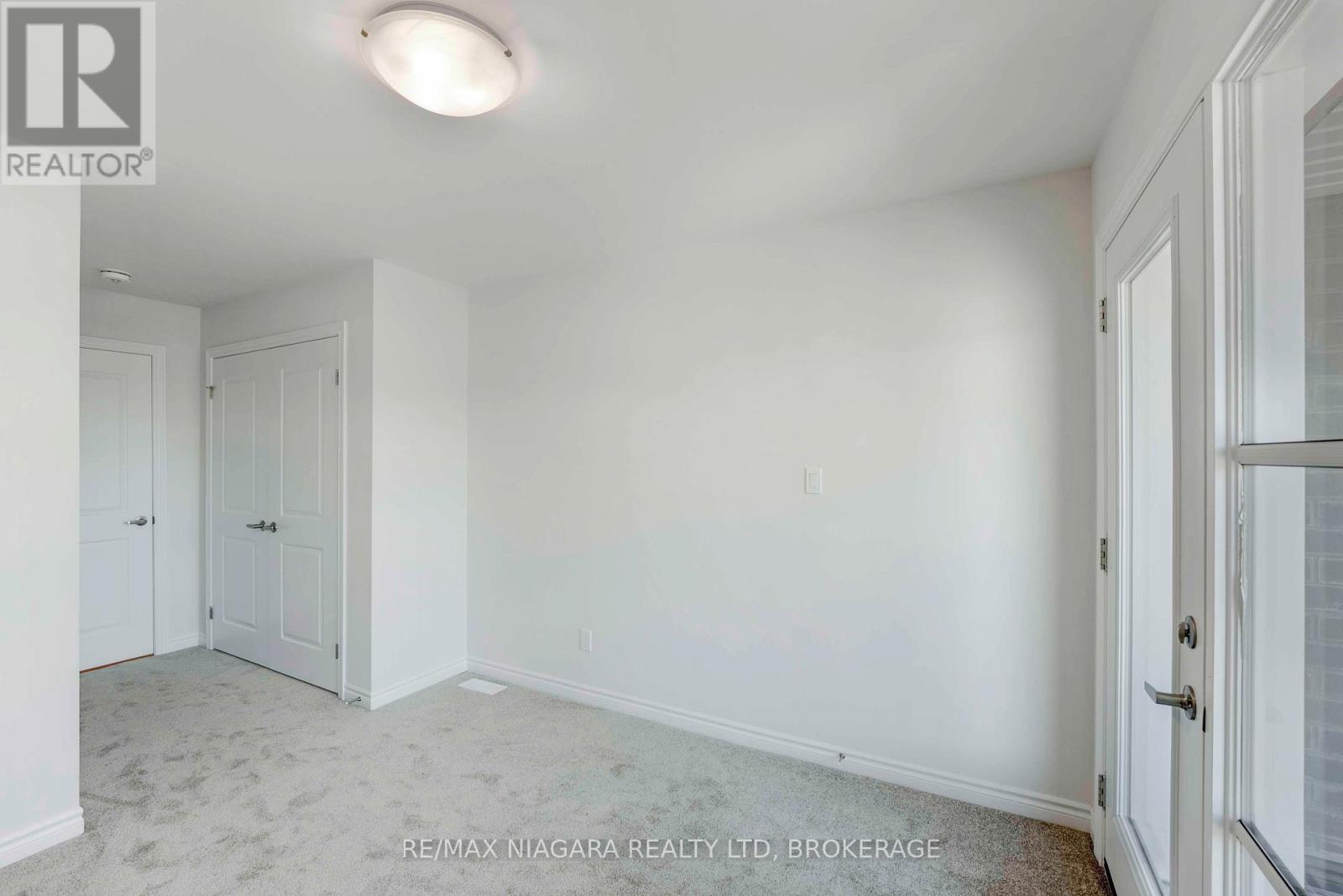 57 - 5672 Dorchester Road, Niagara Falls, Ontario  L2G 3Y8 - Photo 31 - X12851176