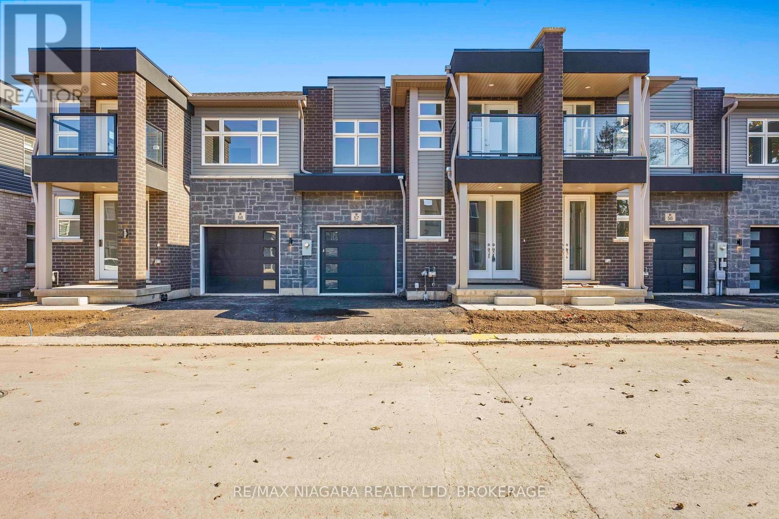 57 - 5672 Dorchester Road, Niagara Falls, Ontario  L2G 3Y8 - Photo 4 - X12851176