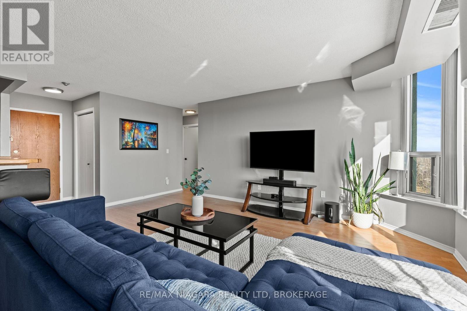 601 - 81 Scott Street, St. Catharines, Ontario  L2N 7L5 - Photo 19 - X12851286