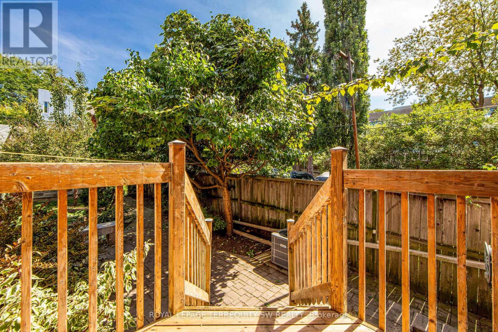 329 Lippincott Street, Toronto, Ontario  M5S 2P6 - Photo 27 - C12702294