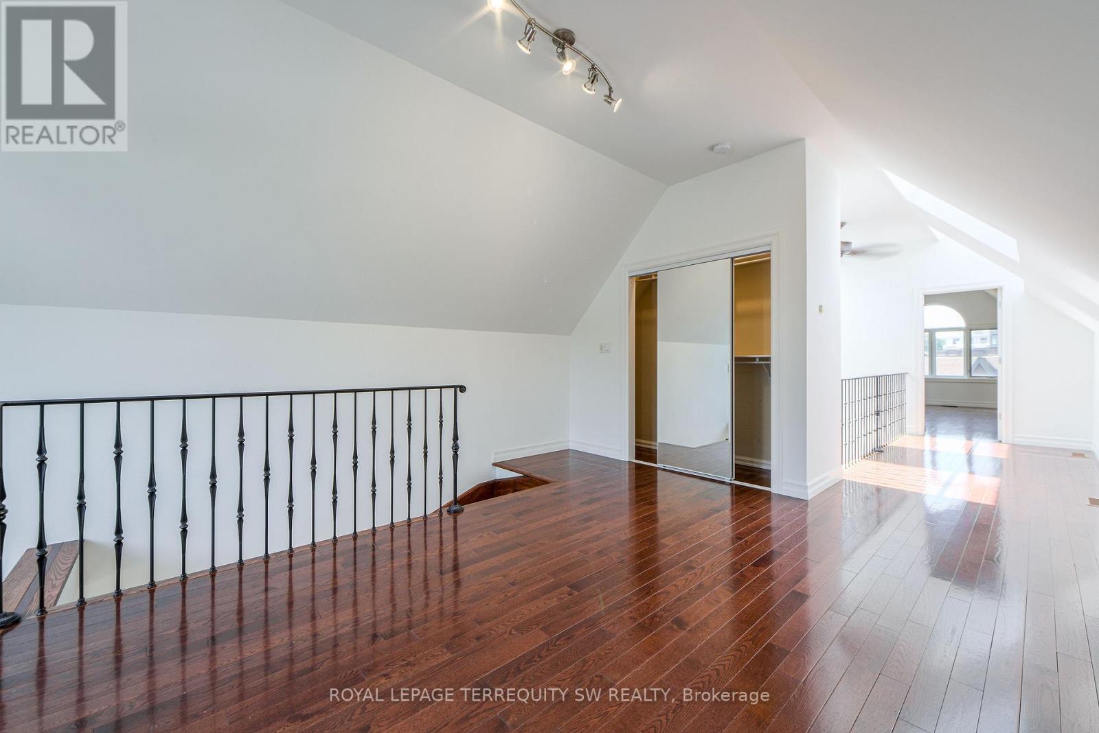 329 Lippincott Street, Toronto, Ontario  M5S 2P6 - Photo 43 - C12702294