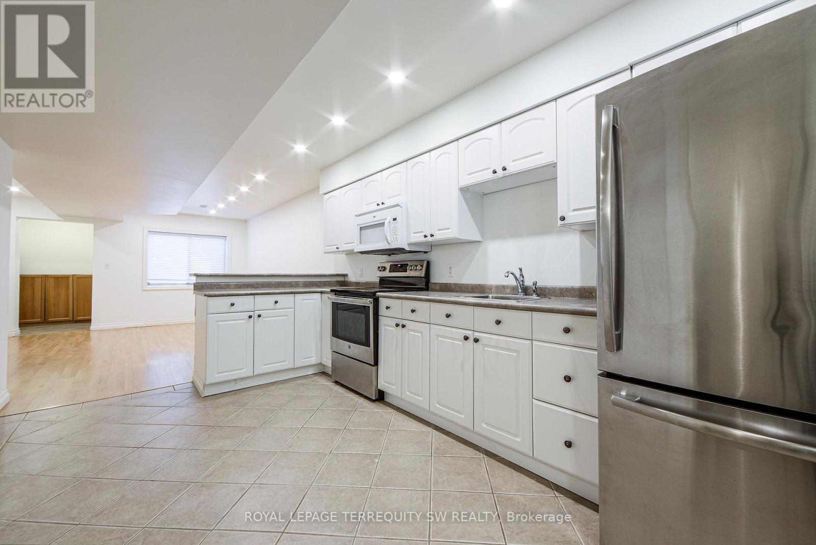 329 Lippincott Street, Toronto, Ontario  M5S 2P6 - Photo 47 - C12702294