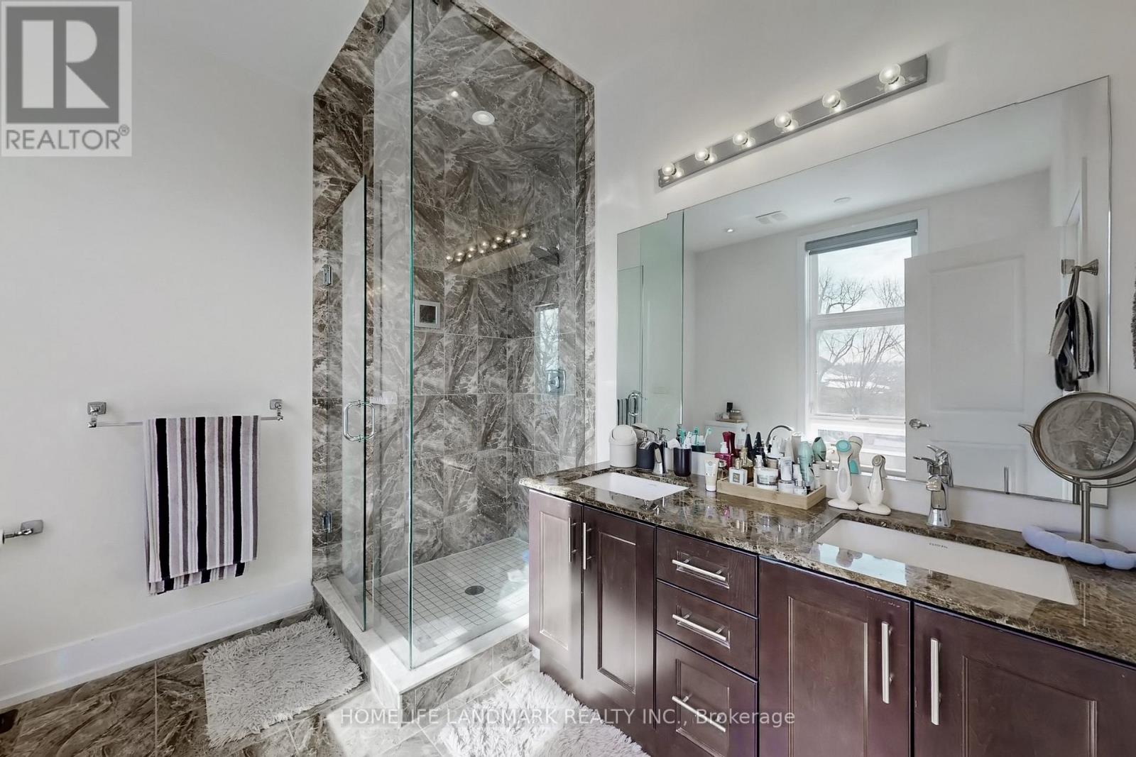 22 Crestridge Drive, Vaughan, Ontario  L4J 0K1 - Photo 19 - N12850388