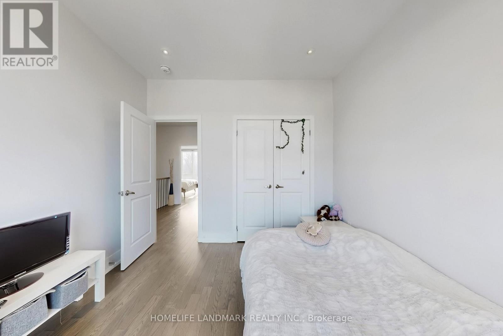 22 Crestridge Drive, Vaughan, Ontario  L4J 0K1 - Photo 23 - N12850388