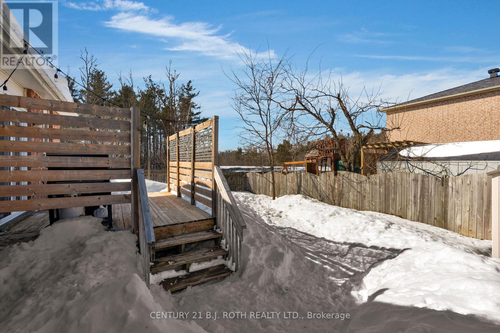 63 Kenwell Crescent, Barrie (Holly), Ontario  L4N 0A3 - Photo 16 - S12850828