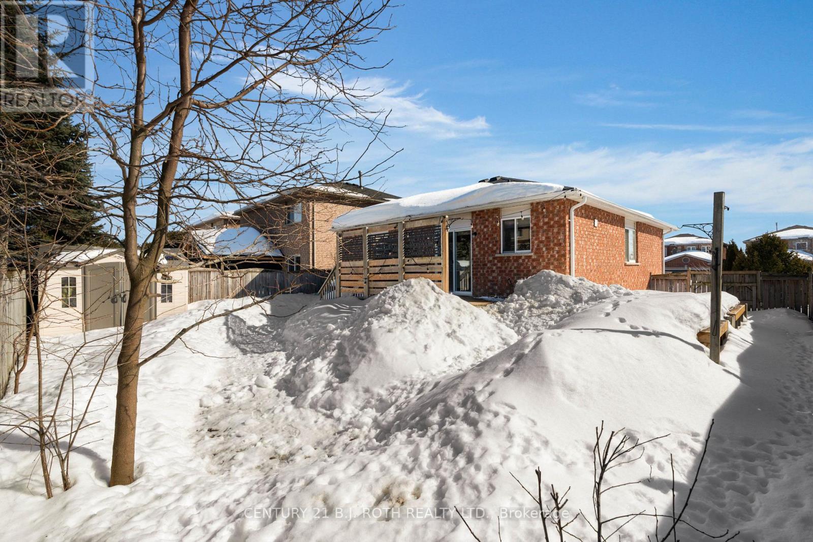 63 Kenwell Crescent, Barrie (Holly), Ontario  L4N 0A3 - Photo 17 - S12850828