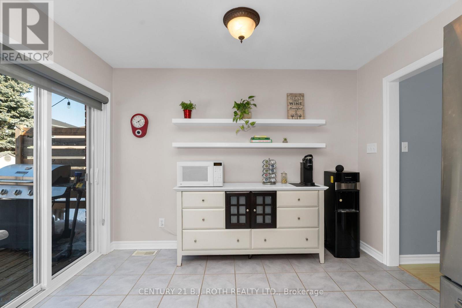 63 Kenwell Crescent, Barrie (Holly), Ontario  L4N 0A3 - Photo 18 - S12850828