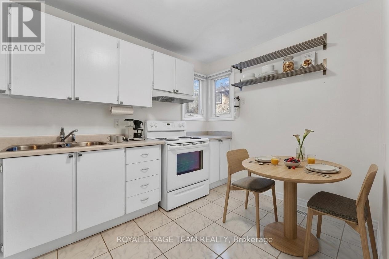61 - 3344 Uplands Drive, Ottawa, Ontario  K1V 9R9 - Photo 11 - X12848738
