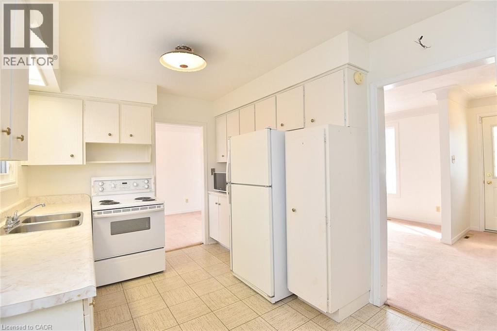 4 Bermuda Court, Hamilton, Ontario  L9C 2J8 - Photo 17 - 40810009