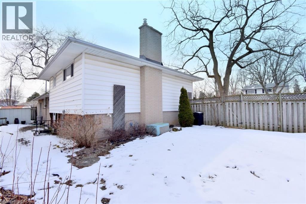 4 Bermuda Court, Hamilton, Ontario  L9C 2J8 - Photo 37 - 40810009