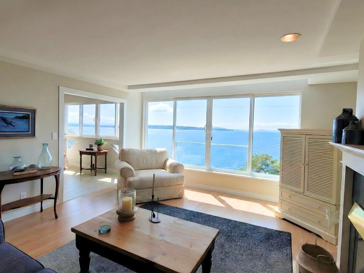 303 15165 Marine Drive, White Rock, British Columbia  V4B 1C5 - Photo 4 - R3095871