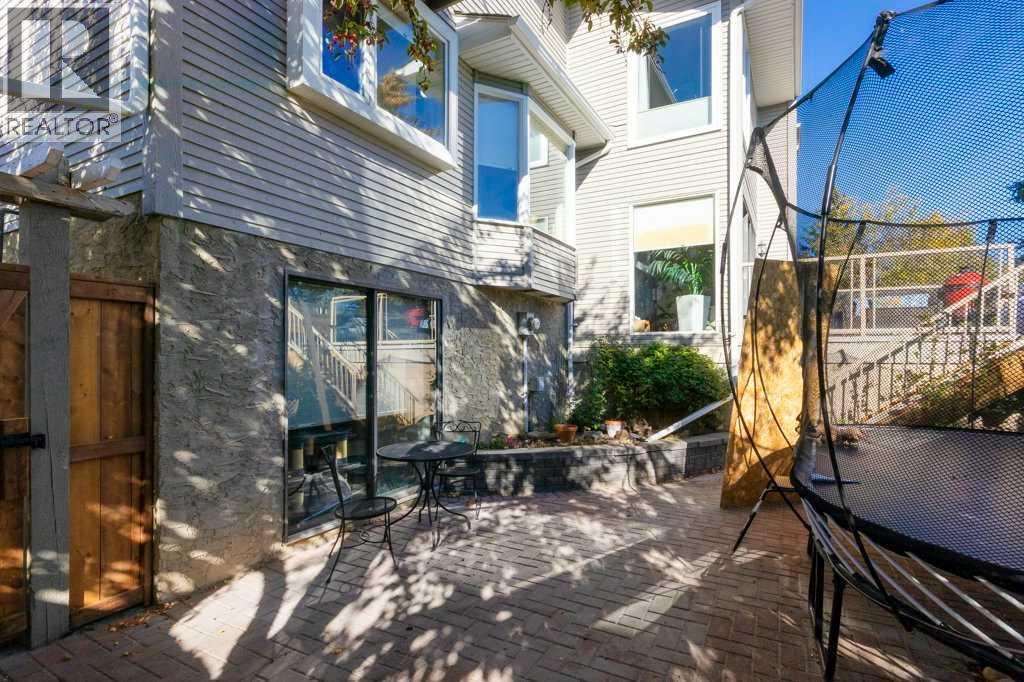 20 Strathlorne Crescent Sw, Calgary, Alberta  T3H 1M8 - Photo 36 - A2290327