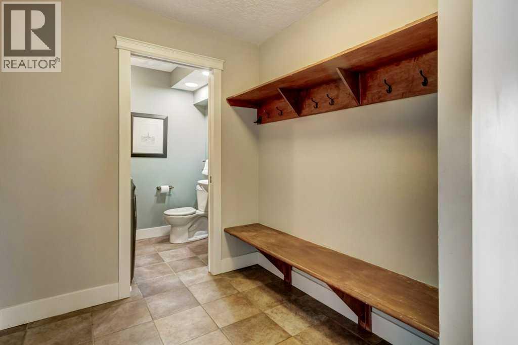 20 Strathlorne Crescent Sw, Calgary, Alberta  T3H 1M8 - Photo 17 - A2290327